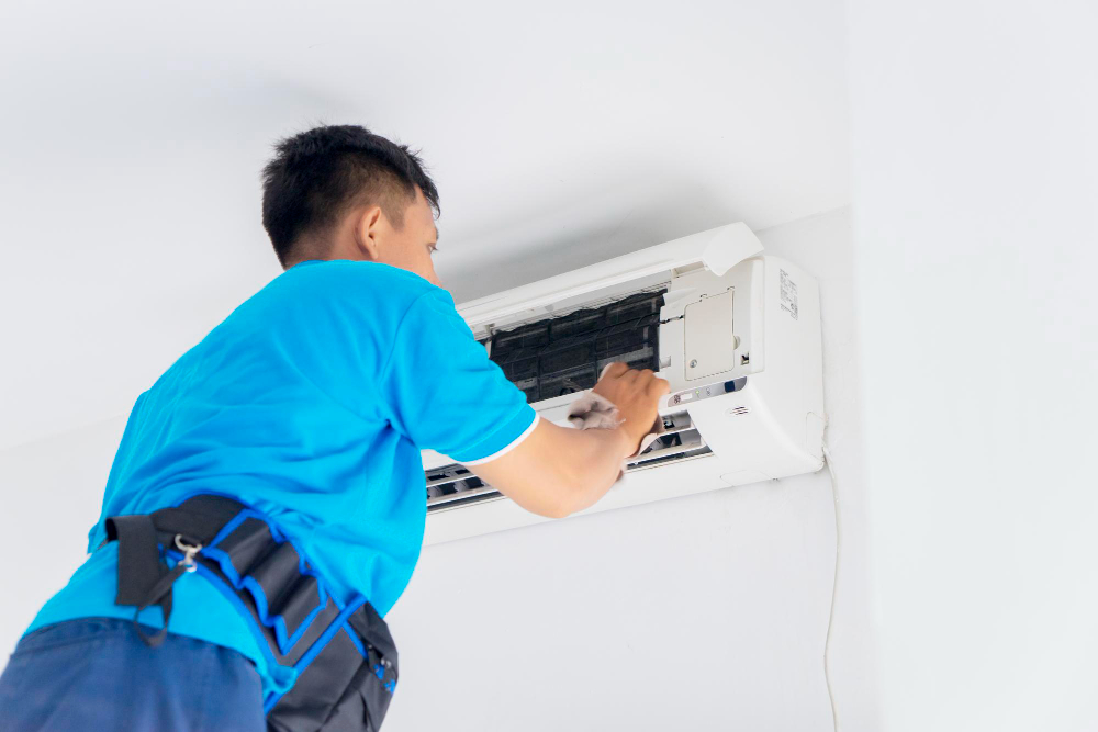 Signs That Your Air Conditioner Needs Servicing
